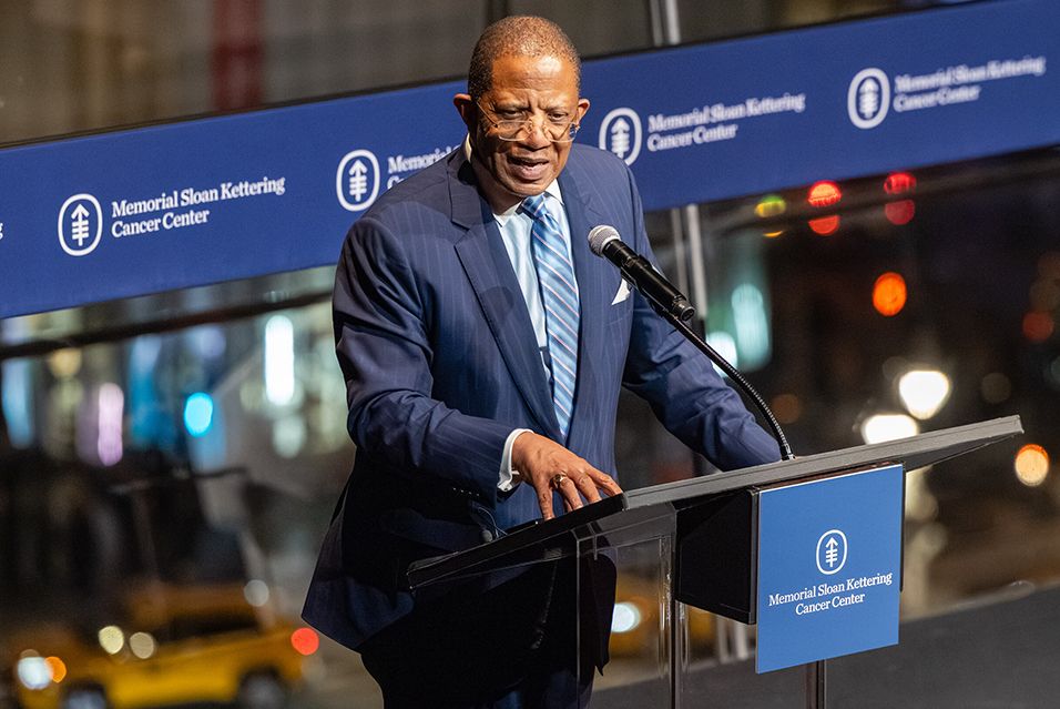 Dr. Selwyn Vickers, speaking at the Presidential Forum.